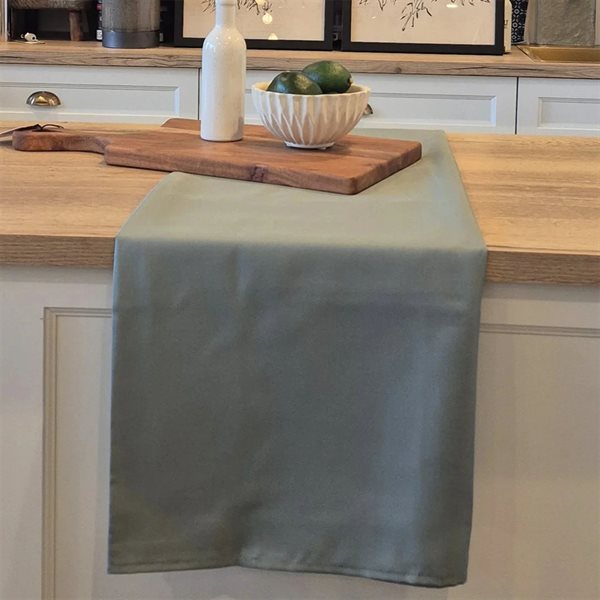 Nappe unie vert eucalyptus - 54 x 72 po